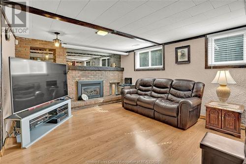 2664 Rivard Avenue, Windsor, ON - Indoor With Fireplace