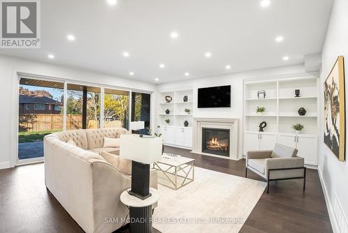 1029 Lorne Park Road, Mississauga, ON - Indoor Photo Showing Living Room With Fireplace