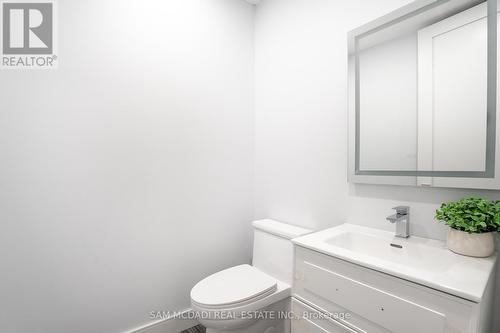 1029 Lorne Park Road, Mississauga, ON - Indoor Photo Showing Bathroom