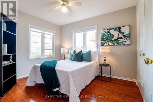 3938 Lacman Trail, Mississauga, ON - Indoor Photo Showing Bedroom