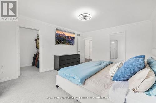 6870 Imperial Court, Niagara Falls, ON - Indoor Photo Showing Bedroom