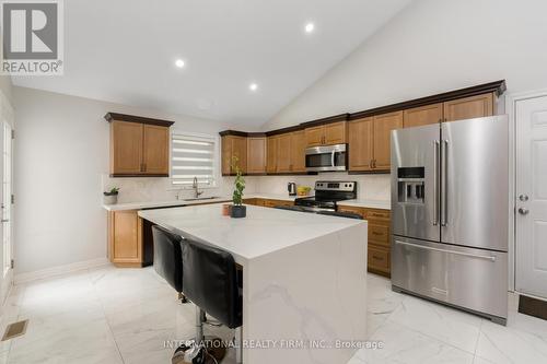 75 Sheffield Street, Southgate, ON - Indoor Photo Showing Kitchen With Stainless Steel Kitchen