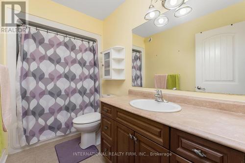 75 Sheffield Street, Southgate, ON - Indoor Photo Showing Bathroom