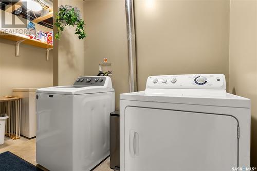 4209 Green Olive Way E, Regina, SK - Indoor Photo Showing Laundry Room