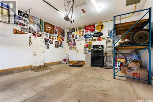 4209 Green Olive Way E, Regina, SK - Indoor Photo Showing Garage