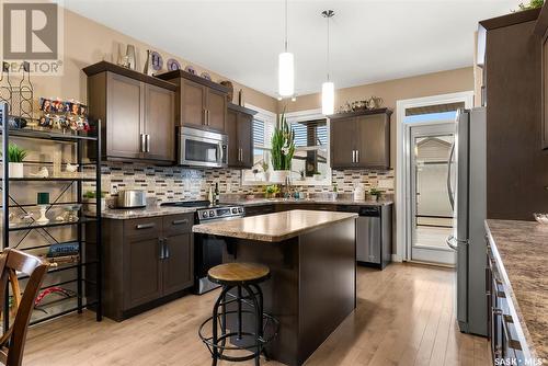 4209 Green Olive Way E, Regina, SK - Indoor Photo Showing Kitchen With Stainless Steel Kitchen With Upgraded Kitchen