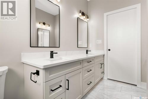 202 Fairway Road, Emerald Park, SK - Indoor Photo Showing Bathroom