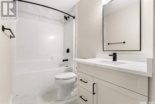 202 Fairway Road, Emerald Park, SK - Indoor Photo Showing Bathroom