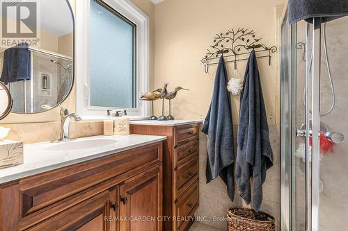 8 Ridgewood Road, St. Catharines, ON - Indoor Photo Showing Bathroom