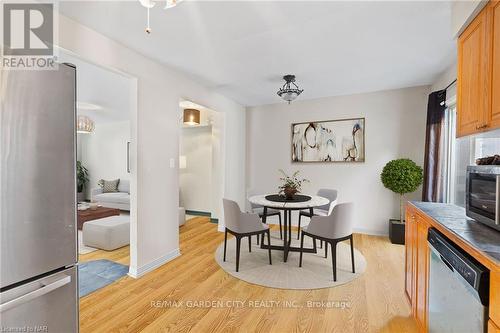 93 Silvan Drive, Welland, ON - Indoor Photo Showing Dining Room