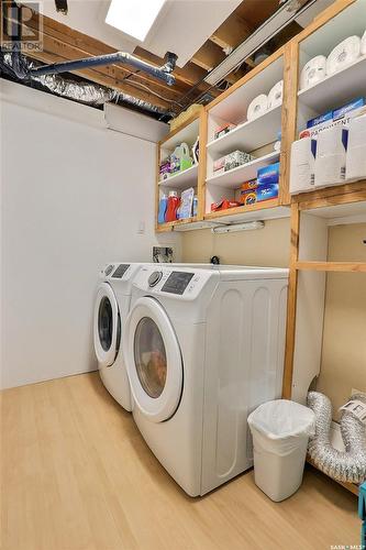 232 Otter Street, Air Ronge, SK - Indoor Photo Showing Laundry Room