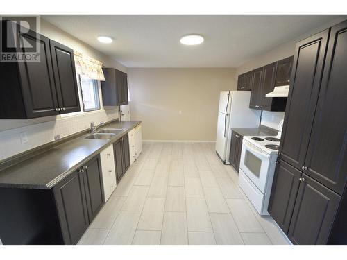 2650 Oak Street, Prince George, BC - Indoor Photo Showing Kitchen With Double Sink