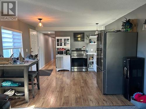 103 6100 Dakelh Ti, Prince George, BC - Indoor Photo Showing Kitchen