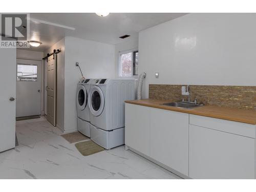 4712 Gair Avenue, Terrace, BC - Indoor Photo Showing Laundry Room