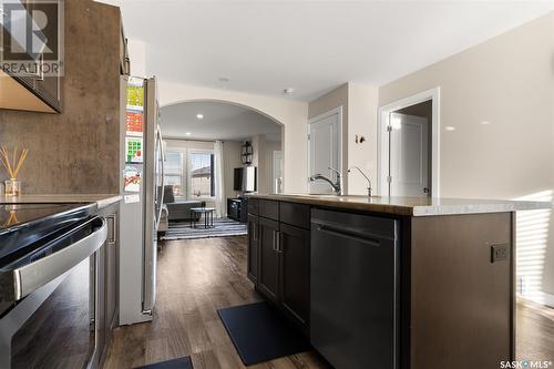 5620 Mckenna Road, Regina, SK - Indoor Photo Showing Kitchen With Upgraded Kitchen