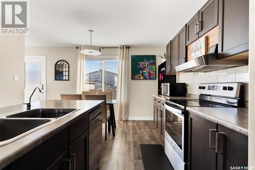 5620 Mckenna Road, Regina, SK - Indoor Photo Showing Kitchen With Double Sink