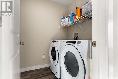 5620 Mckenna Road, Regina, SK - Indoor Photo Showing Laundry Room