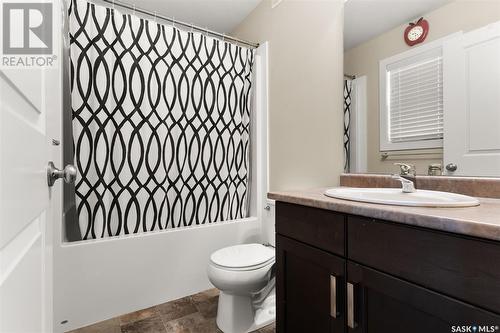 5620 Mckenna Road, Regina, SK - Indoor Photo Showing Bathroom