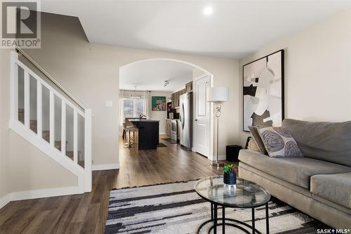 5620 Mckenna Road, Regina, SK - Indoor Photo Showing Living Room