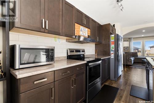 5620 Mckenna Road, Regina, SK - Indoor Photo Showing Kitchen With Stainless Steel Kitchen With Upgraded Kitchen