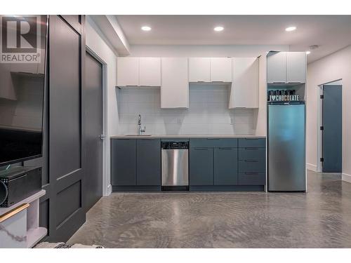 8735 Forsberg Road, Vernon, BC - Indoor Photo Showing Kitchen