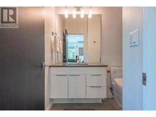 8735 Forsberg Road, Vernon, BC - Indoor Photo Showing Bathroom