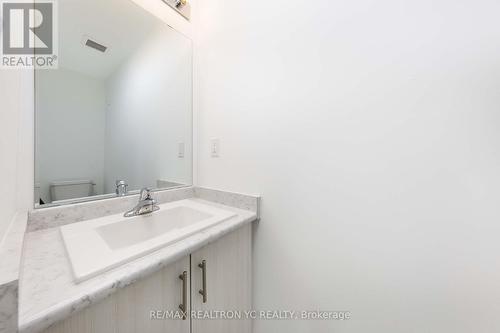 84 - 221 Monarch Avenue, Ajax, ON - Indoor Photo Showing Bathroom