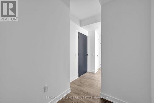 1304S - 127 Broadway Avenue, Toronto, ON - Indoor Photo Showing Other Room