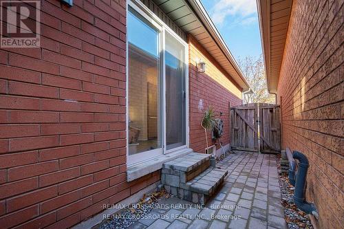 1442 Largo Crescent, Oshawa, ON - Outdoor With Deck Patio Veranda With Exterior