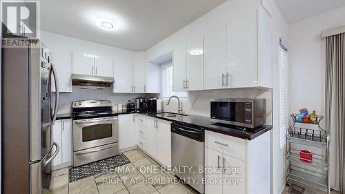 24 Holmes Crescent, Ajax, ON - Indoor Photo Showing Kitchen