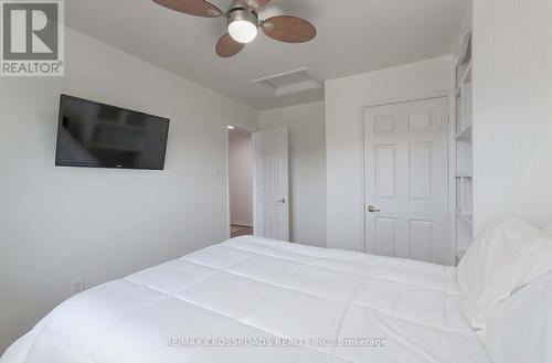 42 Bluebell Crescent, Whitby, ON - Indoor Photo Showing Bedroom