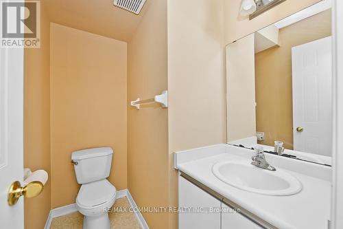 215 - 12421 Ninth Line, Whitchurch-Stouffville, ON - Indoor Photo Showing Bathroom