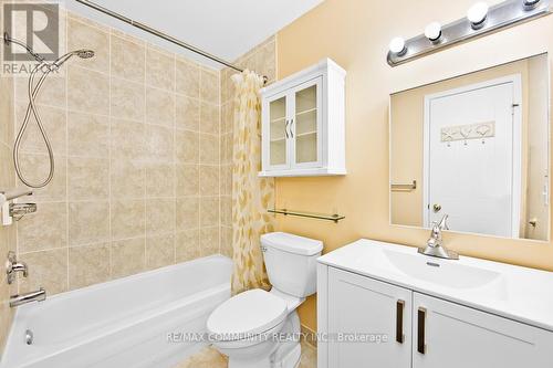 215 - 12421 Ninth Line, Whitchurch-Stouffville, ON - Indoor Photo Showing Bathroom