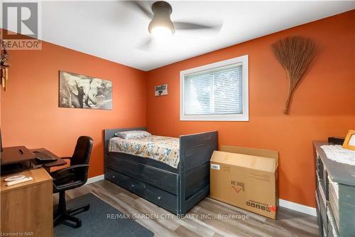 86 Leaside Drive, Welland, ON - Indoor Photo Showing Bedroom