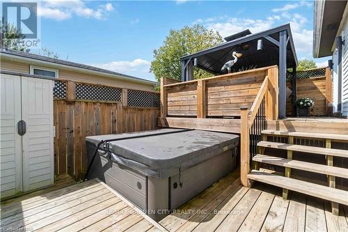 86 Leaside Drive, Welland, ON - Outdoor With Deck Patio Veranda With Exterior