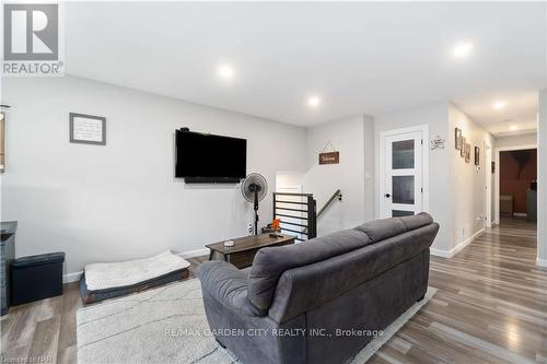 86 Leaside Drive, Welland, ON - Indoor