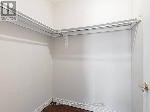 Main/2 - 105 Windward Crescent, Vaughan, ON - Indoor With Storage