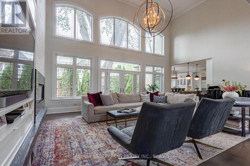 434 Smith Lane, Oakville, ON - Indoor Photo Showing Living Room