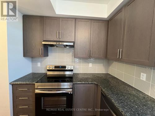 312- 32 - 10 Halliford Place, Brampton, ON - Indoor Photo Showing Kitchen