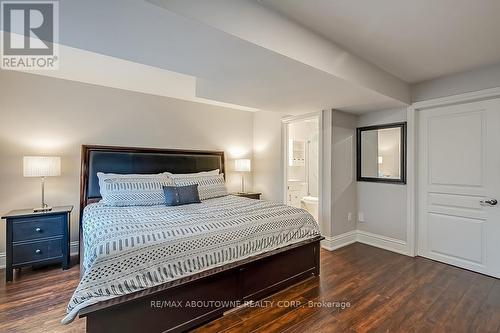 2185 Whitworth Drive, Oakville, ON - Indoor Photo Showing Bedroom