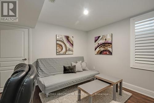 2185 Whitworth Drive, Oakville, ON - Indoor Photo Showing Other Room