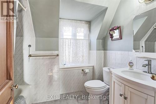 2470 Jarvis Street, Mississauga, ON - Indoor Photo Showing Bathroom