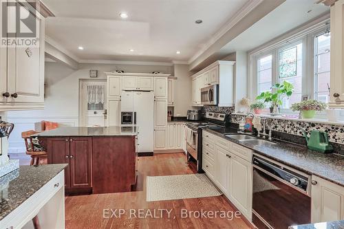 2470 Jarvis Street, Mississauga, ON - Indoor Photo Showing Kitchen With Double Sink