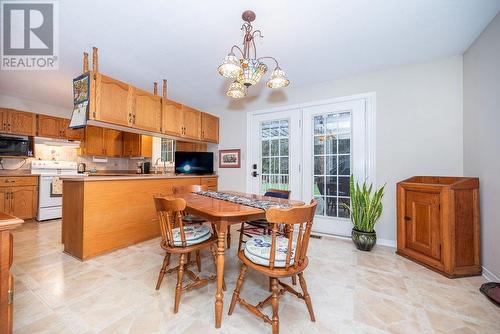 6 Derek Drive, Petawawa, ON - Indoor Photo Showing Kitchen