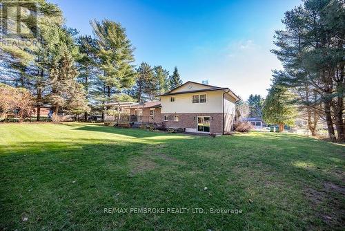 6 Derek Drive, Petawawa (520 - Petawawa), ON - Outdoor