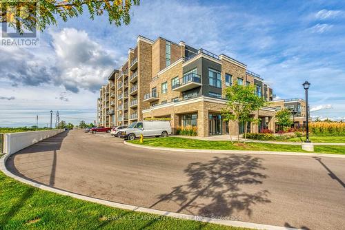 141 - 5055 Greenlane Road, Lincoln, ON - Outdoor With Facade