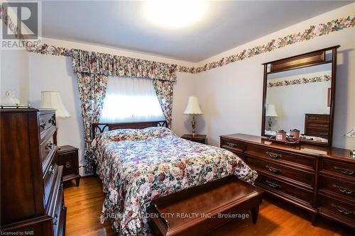 79 Kilgour Avenue, Welland, ON - Indoor Photo Showing Bedroom