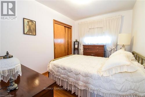 79 Kilgour Avenue, Welland, ON - Indoor Photo Showing Bedroom