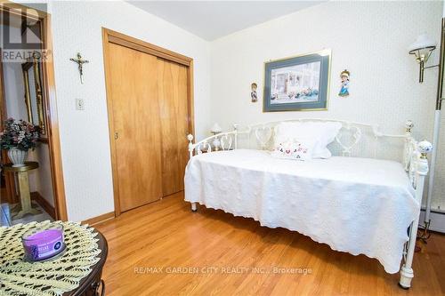 79 Kilgour Avenue, Welland, ON - Indoor Photo Showing Bedroom