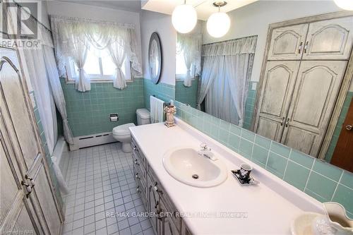 79 Kilgour Avenue, Welland, ON - Indoor Photo Showing Bathroom